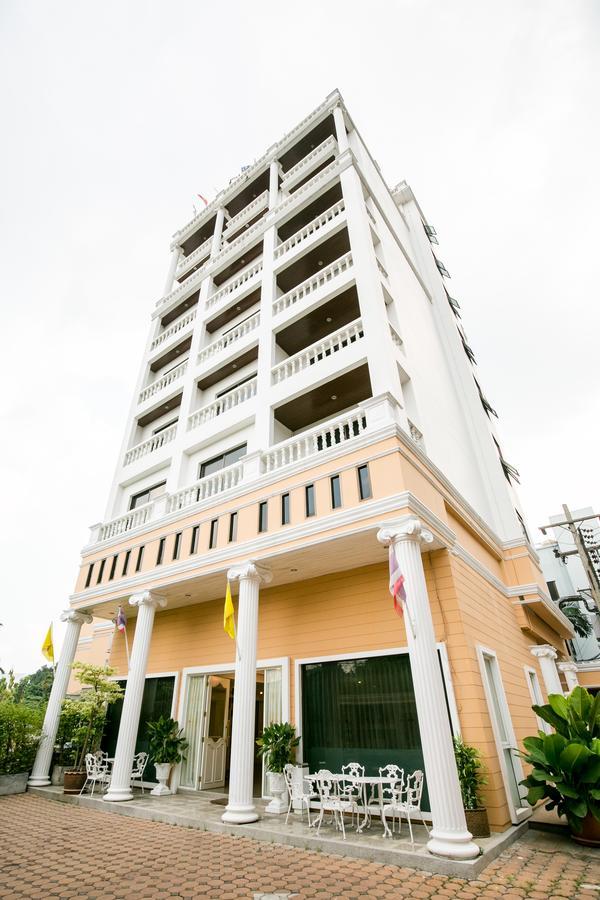 Le Paradis Bangkok Exterior photo
